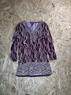 Uniti Stretch Womens Medium Tunic Top Maroon White Abstract Print Beaded